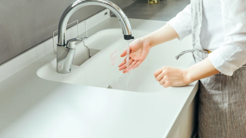 意外と知らない、朝一番の水道水のこと
